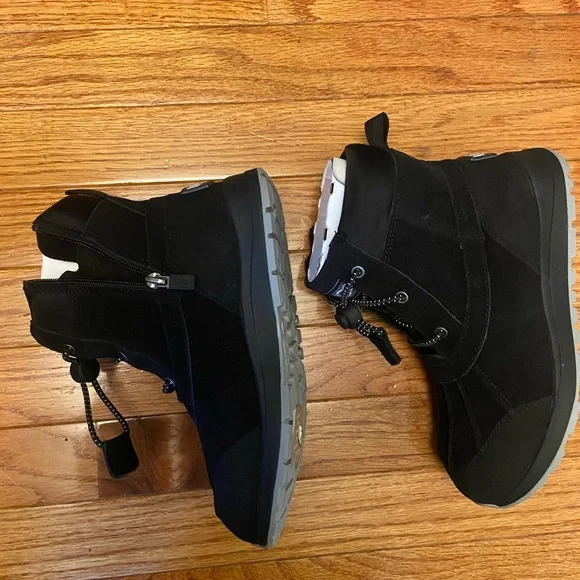 Ugh Turlock Waterproof Snow Boot - Picture 9 of 12